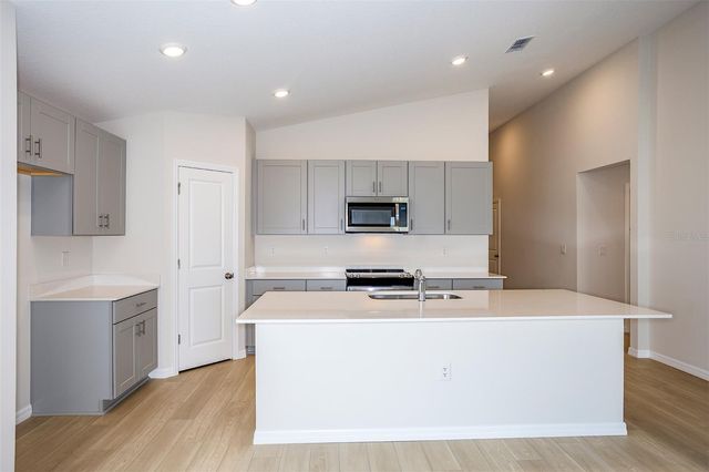 31702 OYSTER TRELLIS LANE, Wesley Chapel, FL 33545