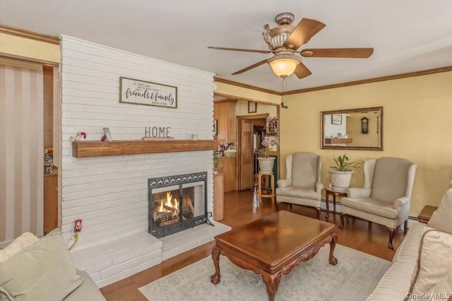 25 Summit Lane, Levittown, NY 11756