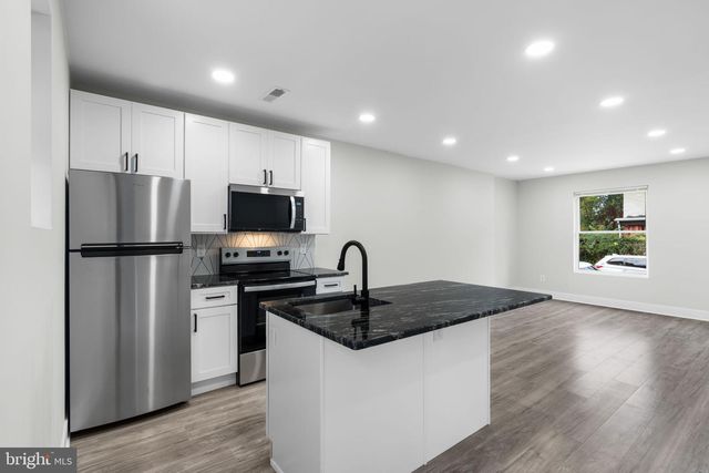 4134 OGDEN ST, Philadelphia, PA 19104