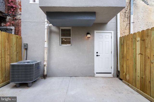 4134 OGDEN ST, Philadelphia, PA 19104