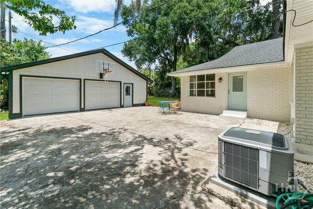 1723 Walthour Road, Savannah, GA 31410