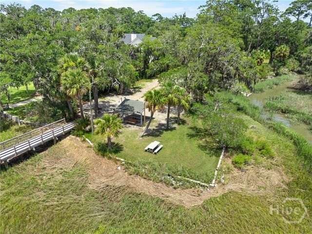 1723 Walthour Road, Savannah, GA 31410