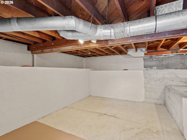 10445 Se CENTER St, Portland, OR 97266