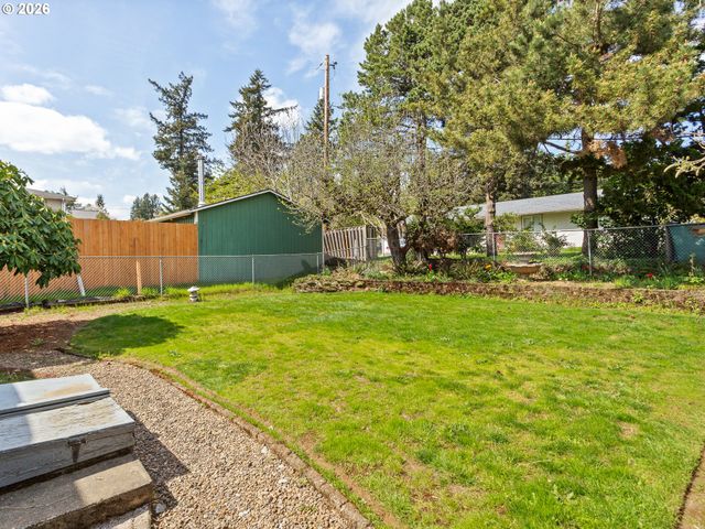 10445 Se CENTER St, Portland, OR 97266