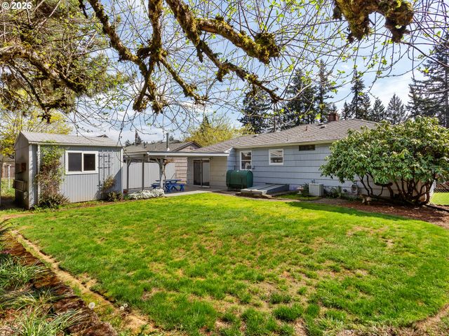 10445 Se CENTER St, Portland, OR 97266