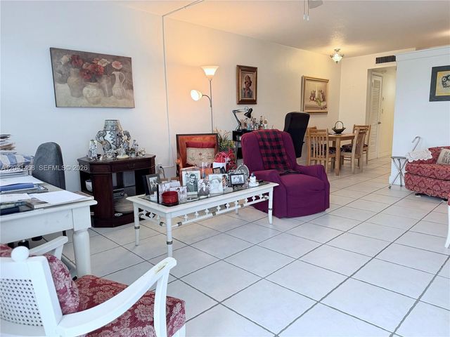 1120 102nd St 21, Bay Harbor Islands, FL 33154