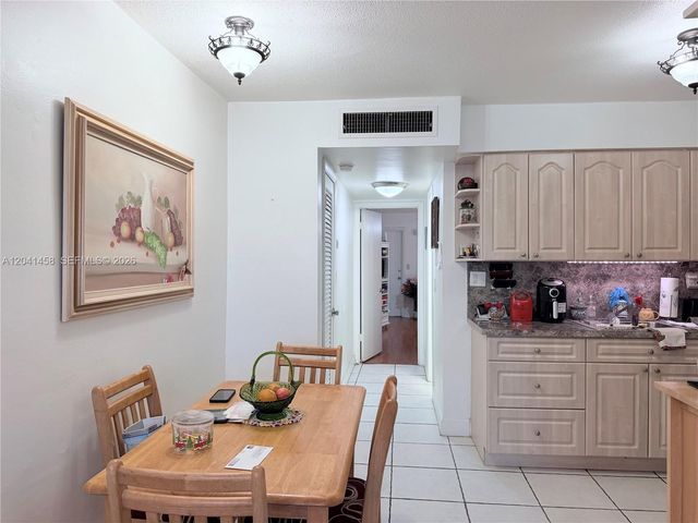 1120 102nd St 21, Bay Harbor Islands, FL 33154