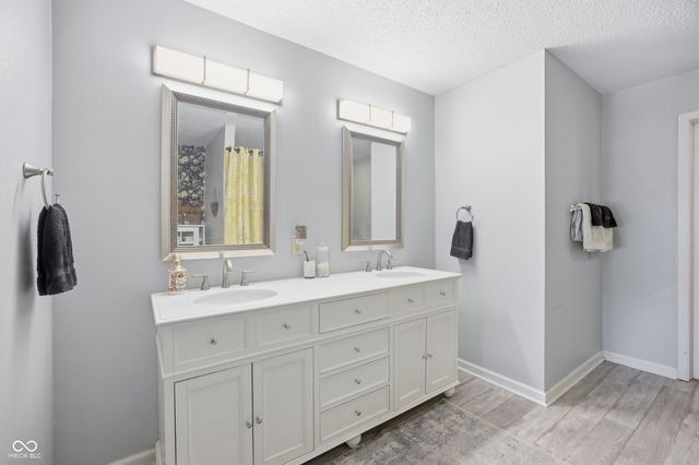 15158 Radiance Drive, Noblesville, IN 46060