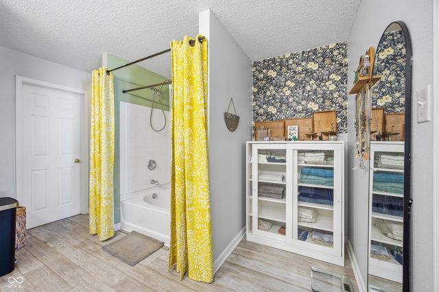 15158 Radiance Drive, Noblesville, IN 46060