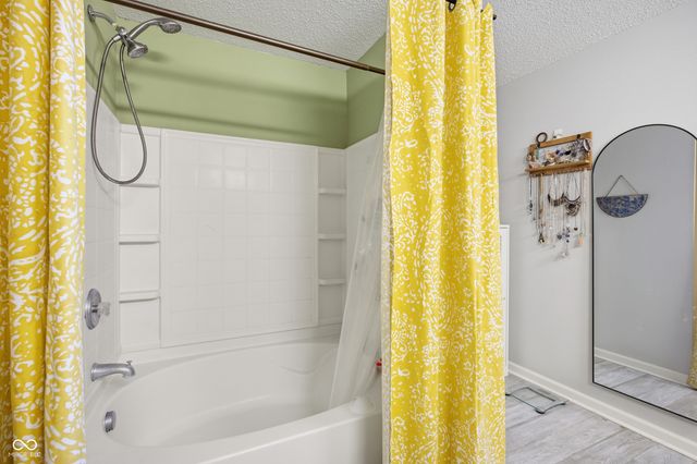 15158 Radiance Drive, Noblesville, IN 46060