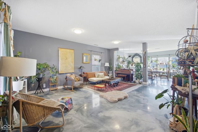 15158 Radiance Drive, Noblesville, IN 46060