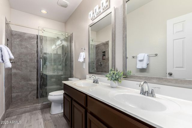 4668 S MCMINN Drive, Gilbert, AZ 85297