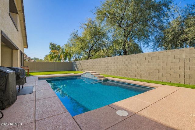 4668 S MCMINN Drive, Gilbert, AZ 85297