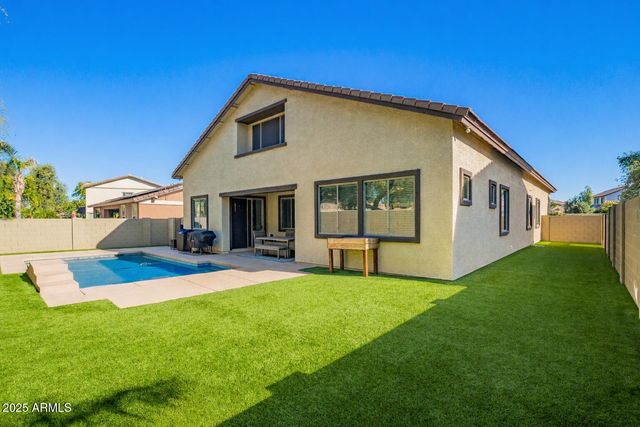 4668 S MCMINN Drive, Gilbert, AZ 85297