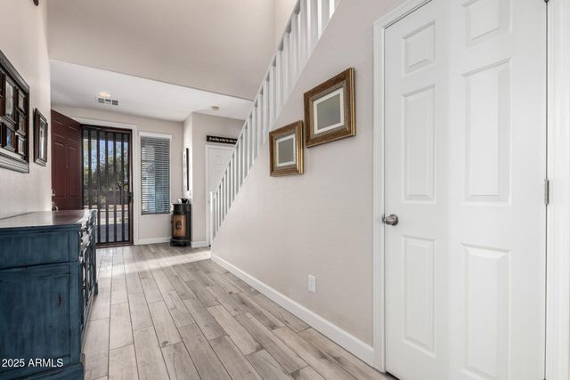 4668 S MCMINN Drive, Gilbert, AZ 85297