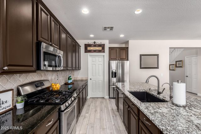 4668 S MCMINN Drive, Gilbert, AZ 85297