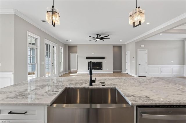 119 Golden Bear CIR, Cape Charles, VA 23310