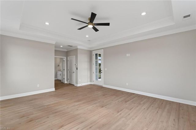 119 Golden Bear CIR, Cape Charles, VA 23310