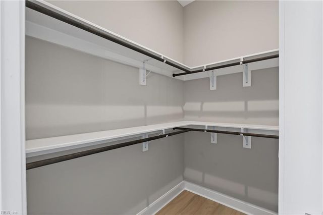 119 Golden Bear CIR, Cape Charles, VA 23310