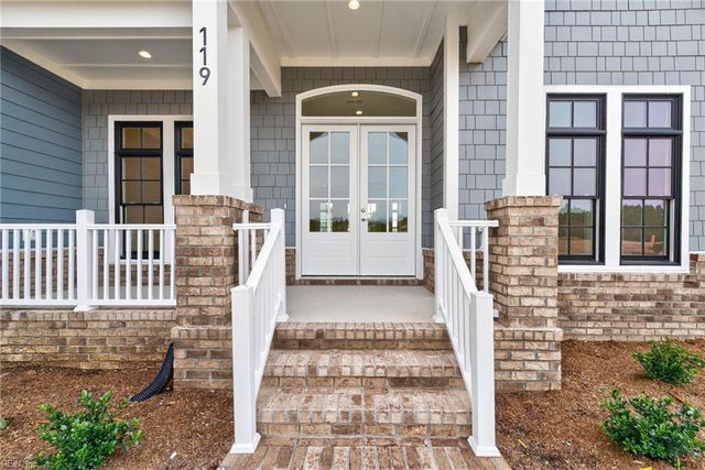 119 Golden Bear CIR, Cape Charles, VA 23310