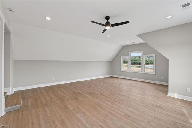 119 Golden Bear CIR, Cape Charles, VA 23310