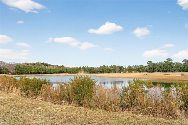 119 Golden Bear CIR, Cape Charles, VA 23310