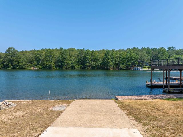 300 Pinehill, Hot Springs, AR 71913