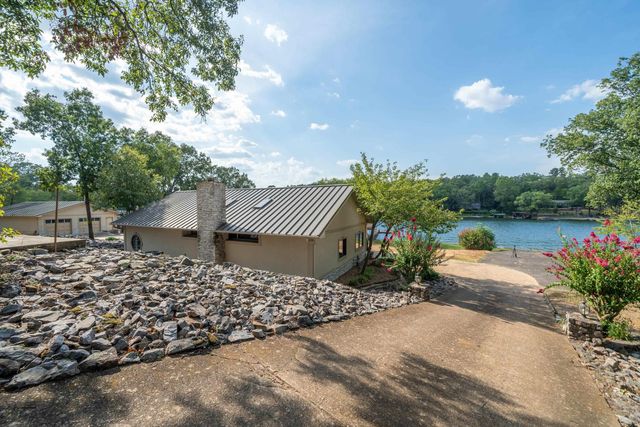 300 Pinehill, Hot Springs, AR 71913