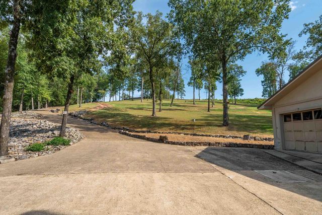 300 Pinehill, Hot Springs, AR 71913