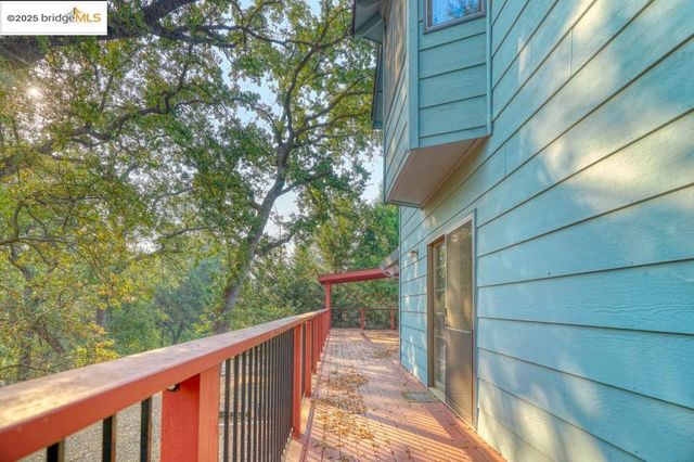 19195 Ferretti Rd., Groveland, CA 95321