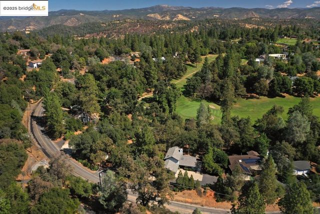 19195 Ferretti Rd., Groveland, CA 95321