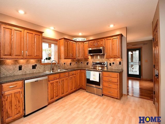 5940 Stable Lane, Lincoln, NE 68523