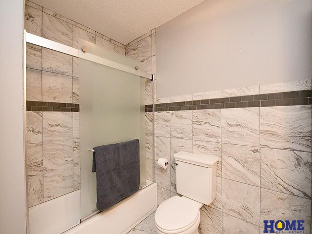 5940 Stable Lane, Lincoln, NE 68523