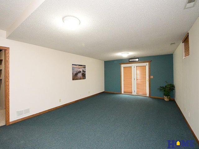 5940 Stable Lane, Lincoln, NE 68523