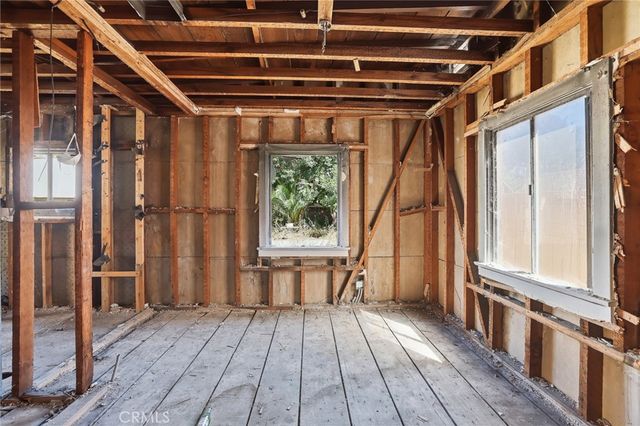 235 W Cedar Ave, Burbank, CA 91502