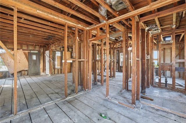 235 W Cedar Ave, Burbank, CA 91502
