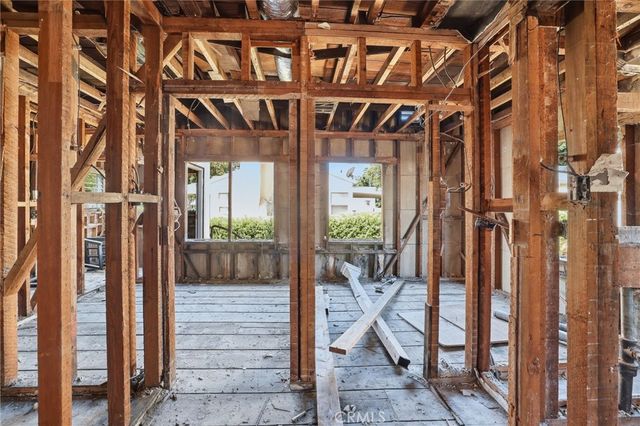 235 W Cedar Ave, Burbank, CA 91502