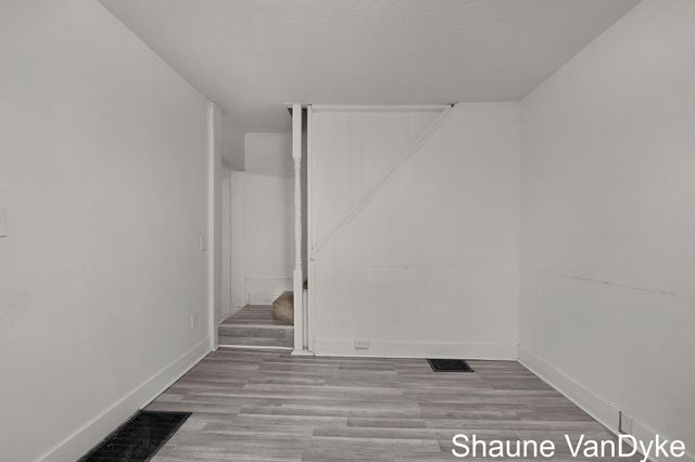 1537 Broadway Avenue NW, Grand Rapids, MI 49504