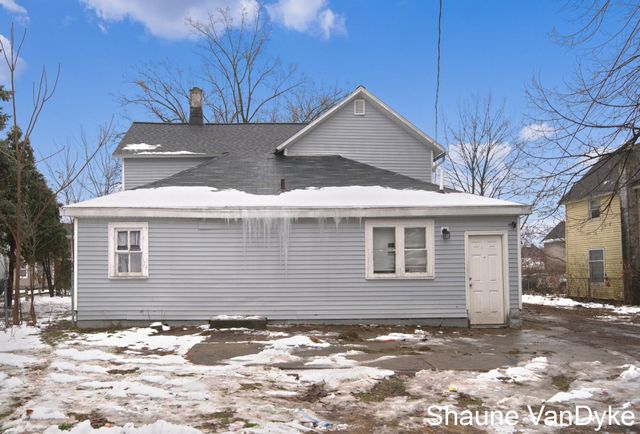 1537 Broadway Avenue NW, Grand Rapids, MI 49504