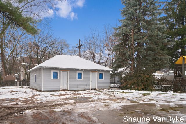 1537 Broadway Avenue NW, Grand Rapids, MI 49504