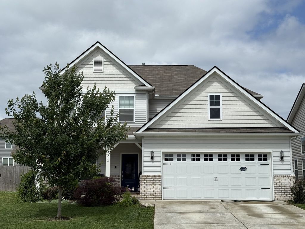 312 Whisper Wood Way, Lebanon, TN 37087