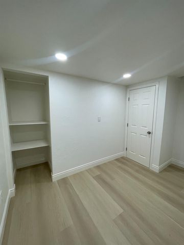 2524 E Grant Avenue, Fresno, CA 93701