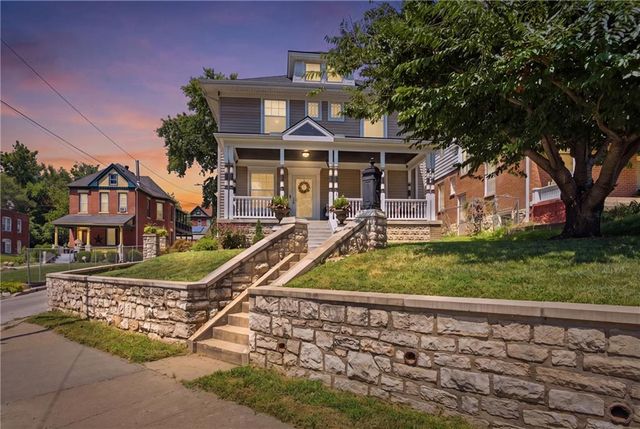 3300 E 10th Street, Kansas City, MO 64127