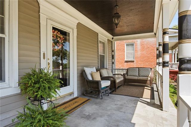 3300 E 10th Street, Kansas City, MO 64127