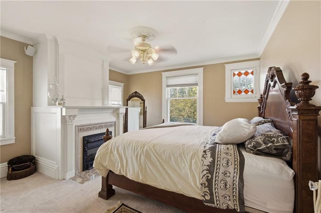 3300 E 10th Street, Kansas City, MO 64127