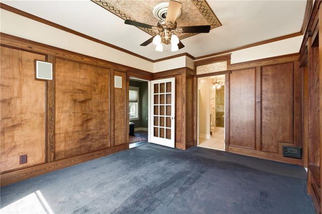 3300 E 10th Street, Kansas City, MO 64127