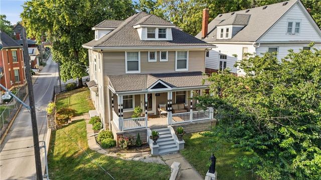 3300 E 10th Street, Kansas City, MO 64127