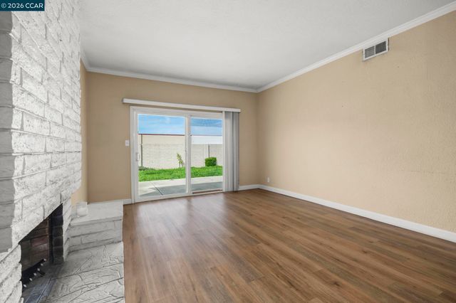 1515 Thornwood Dr, Concord, CA 94521