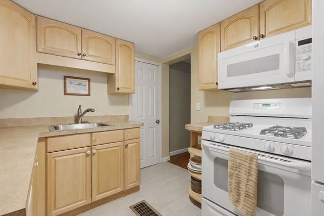 10 Lawrence Street, Boston, MA 02129