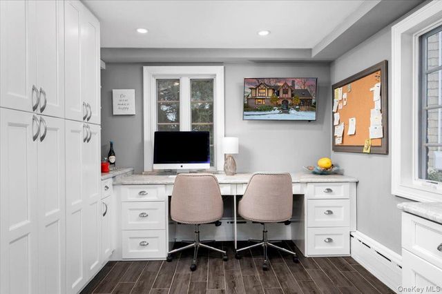 194 Hickory Grove Drive E, Larchmont, NY 10538